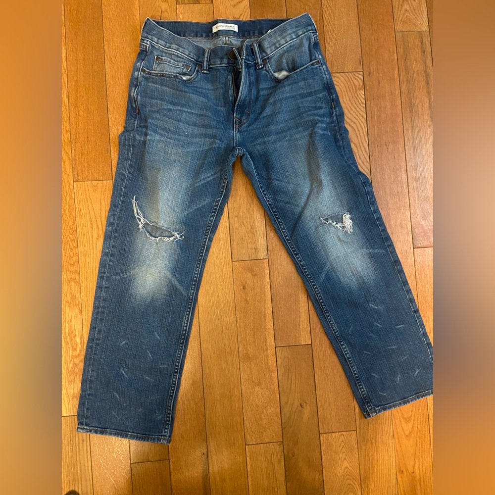 Banana Republic cropped denim boyfriend jeans.